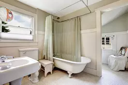 "אם תזמינו אינסטלטור, הביקור יעלה בין 200-400 ₪"